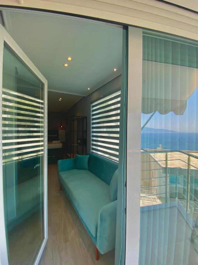 Crown Apartment Sarandë Exterior foto